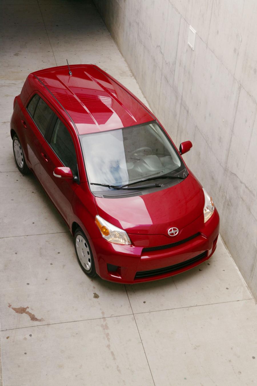  Scion xD 2007 года  (фото 91 из 113)
